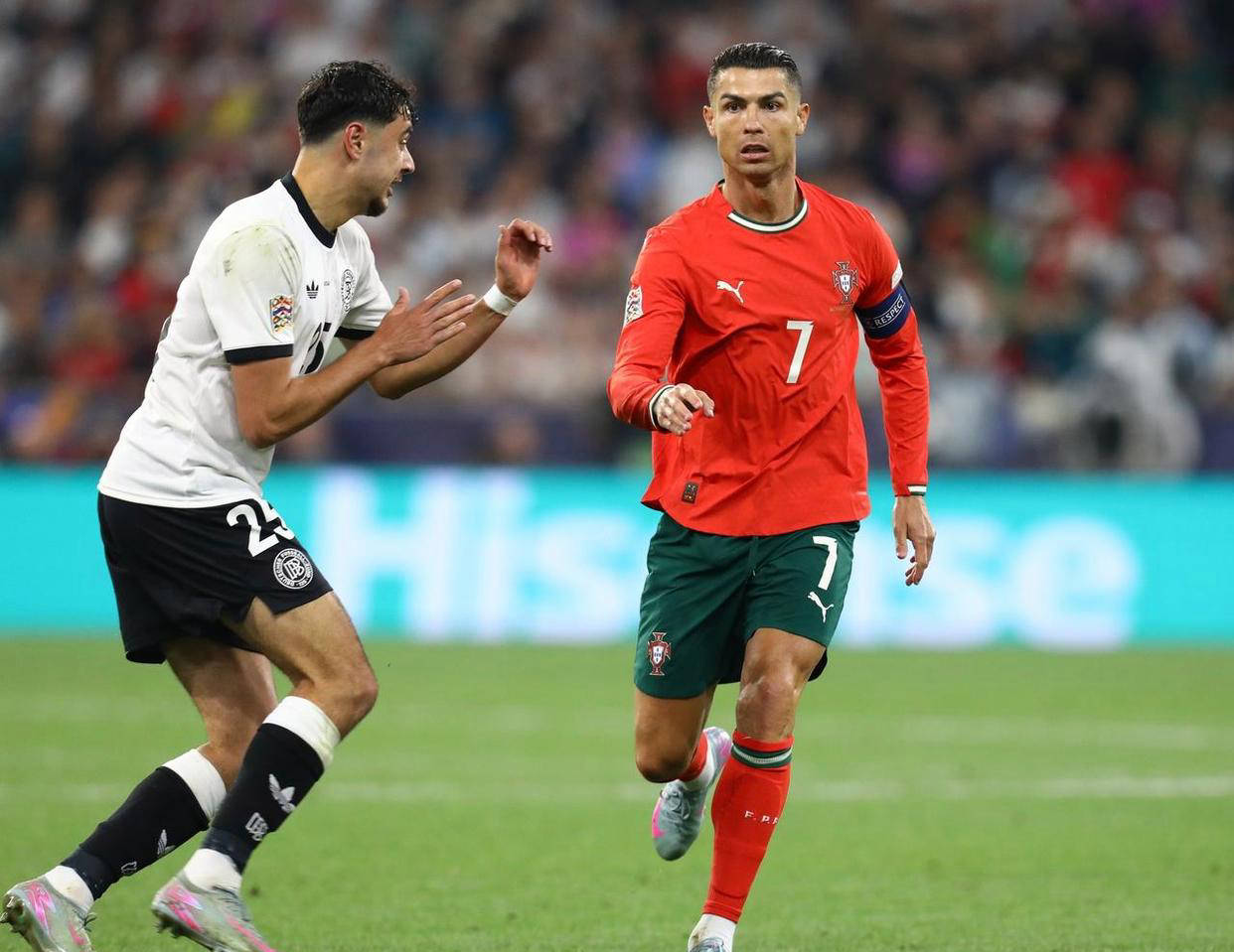 爱游戏最新版APPC罗连续七场比赛得分超过高光表现,德国队挑战极限!的简单介绍